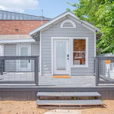Adorable Guesthouse So Close To Amazing Downtown
